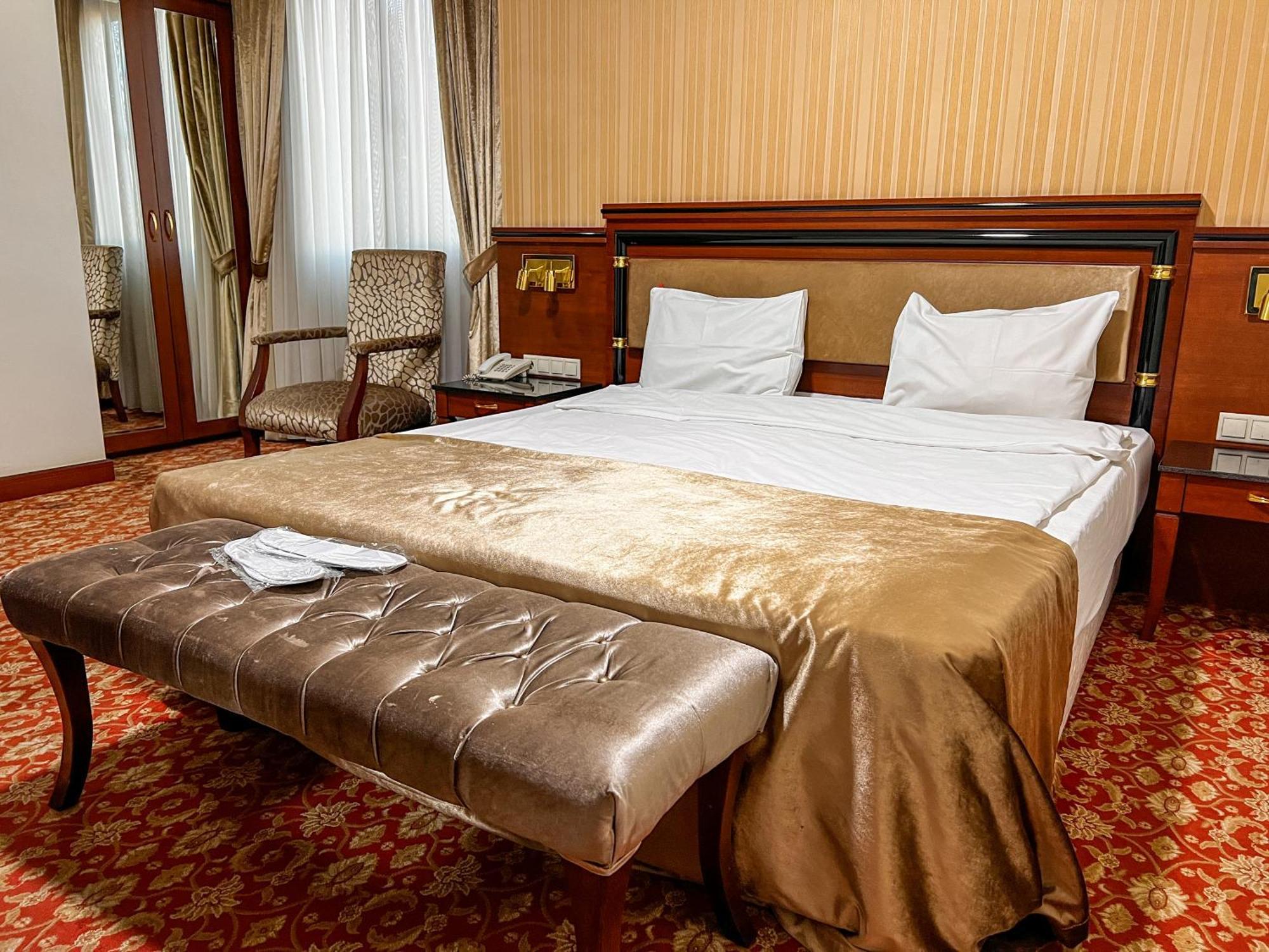 Atropat Old City Hotel バクー エクステリア 写真