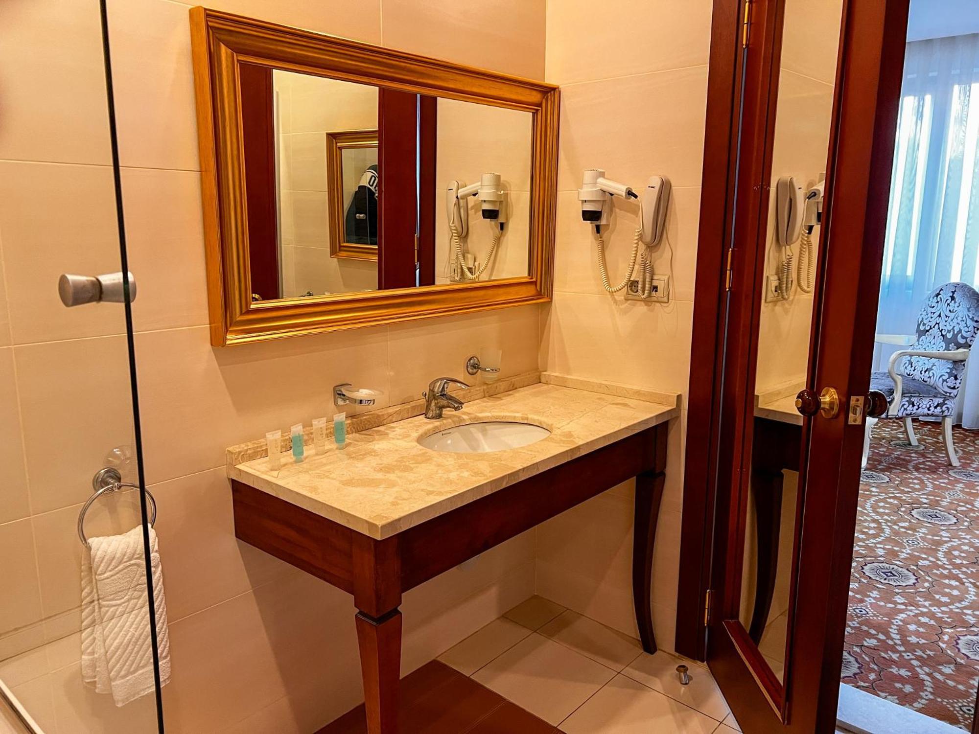 Atropat Old City Hotel バクー エクステリア 写真